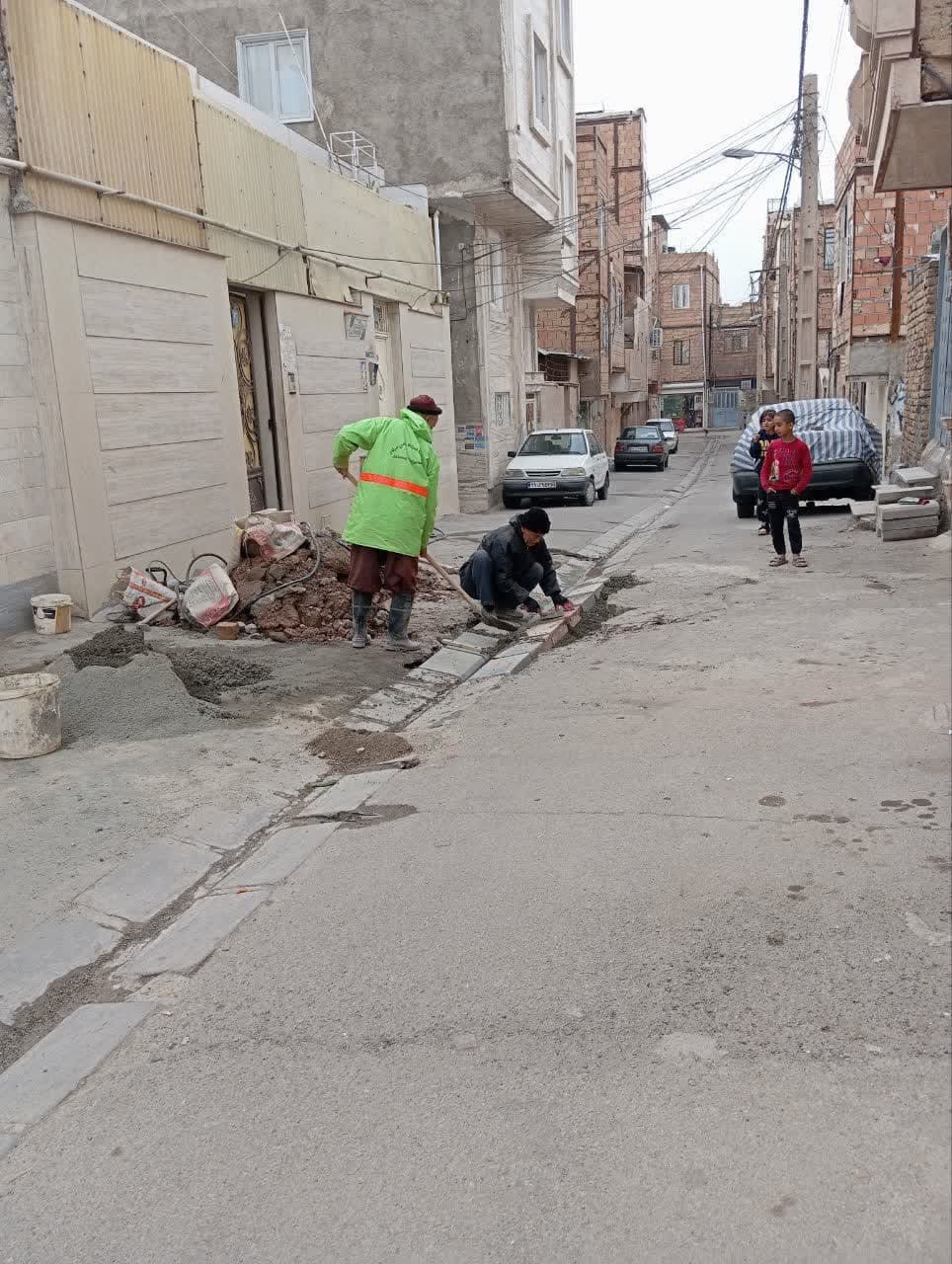  شهردار خبر داد؛ اجرای جدول گذاری معابر شهر فرون آباد با اعتبار 12 میلیارد ریالی