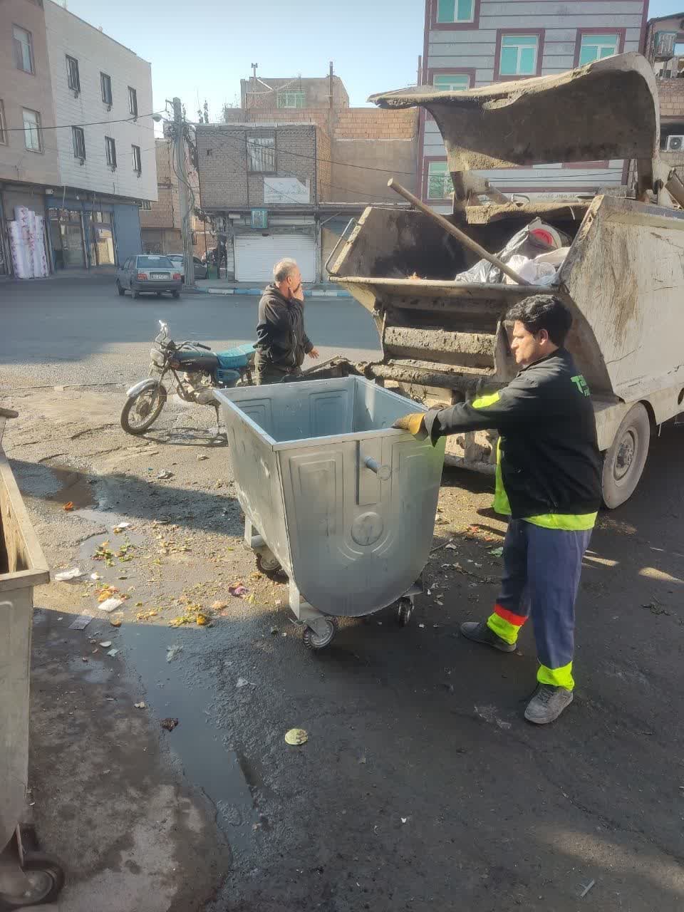  جانمایی باکس های جدید زباله در سطح شهر فرون آباد شهردار فرون آباد