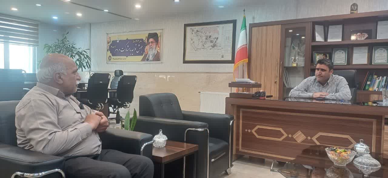  شهردار فرون آباد: حل دغدغه های مردم با جدیت استمرار دارد