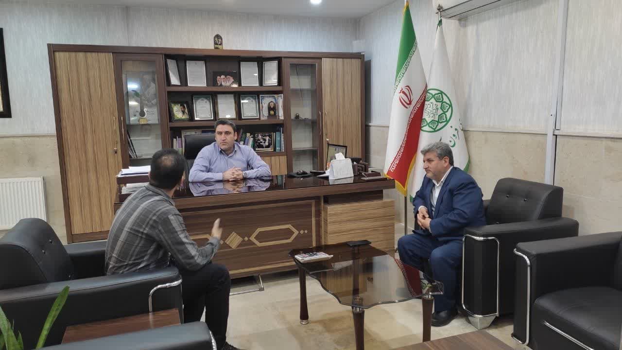  برنامه ملاقات مردمی شهردار فرون آباد با شهروندان برگزار شد