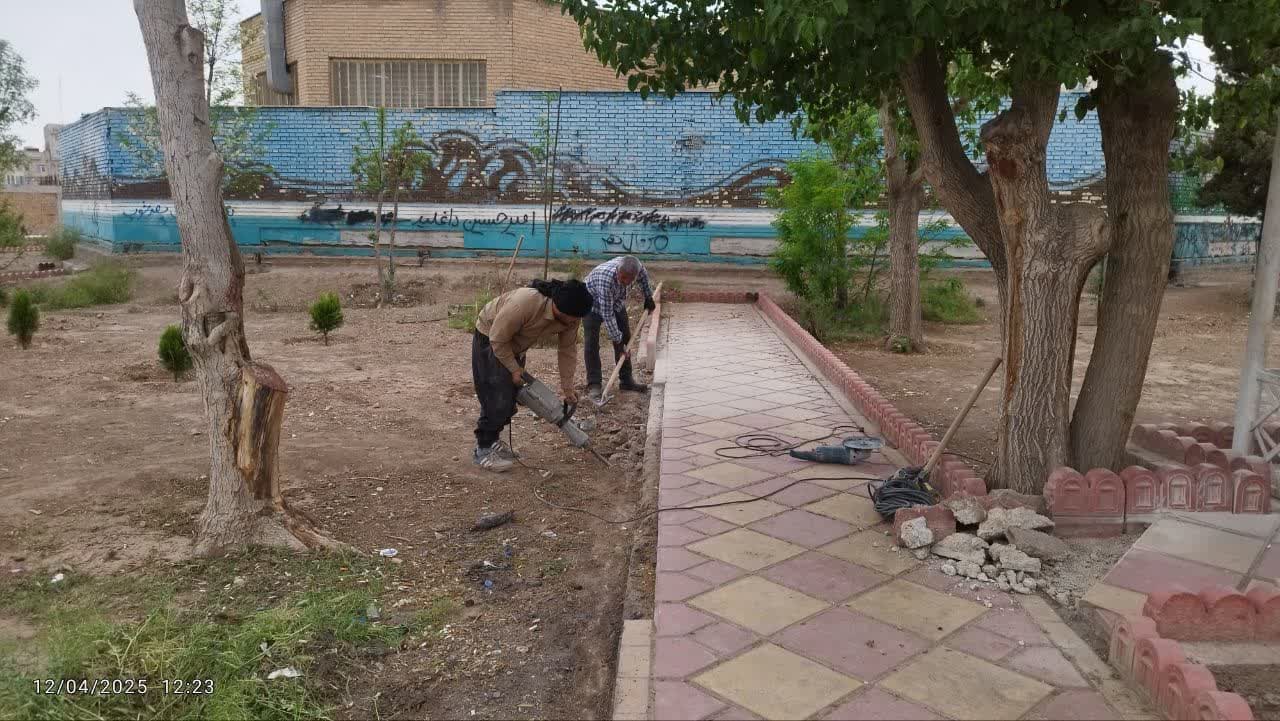  شهردار فرون آباد: بهسازی پارک شهر آغاز شد
