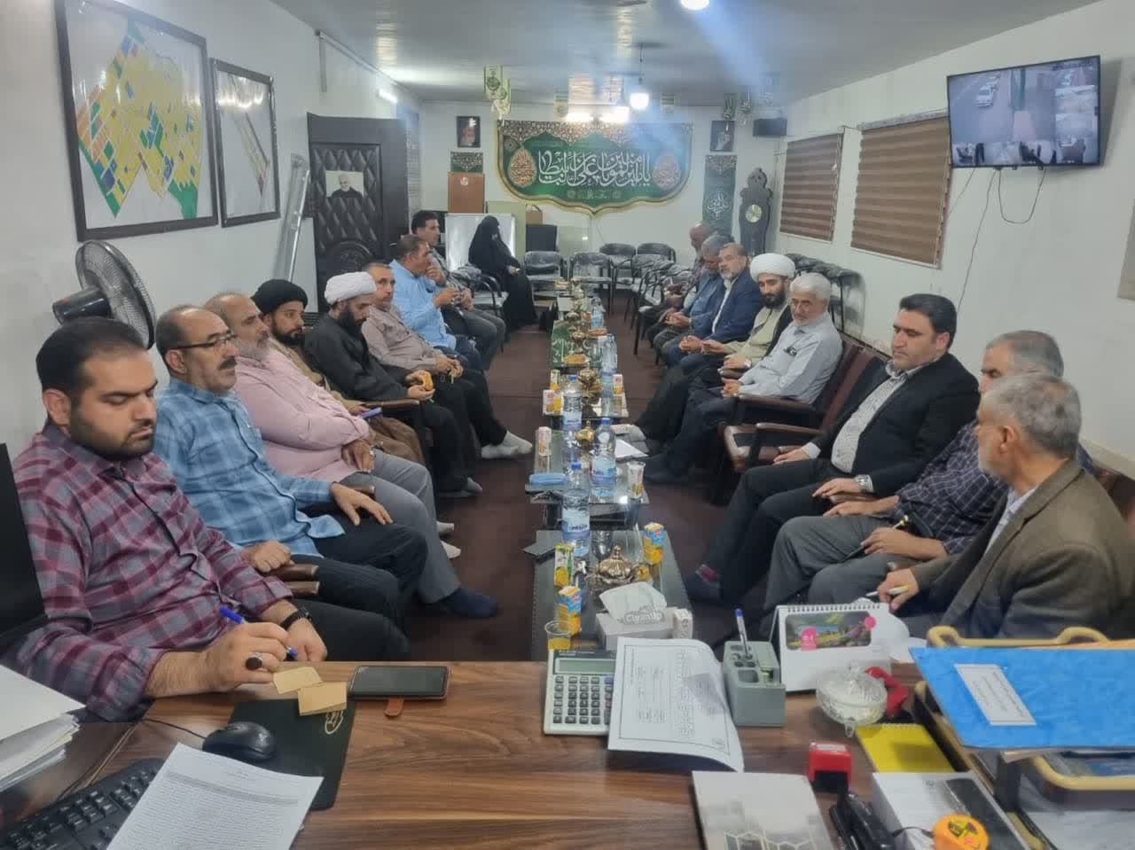  د یاد و خاطره امام(ره) را در مناسبت های مختلف زنده نگه داریم