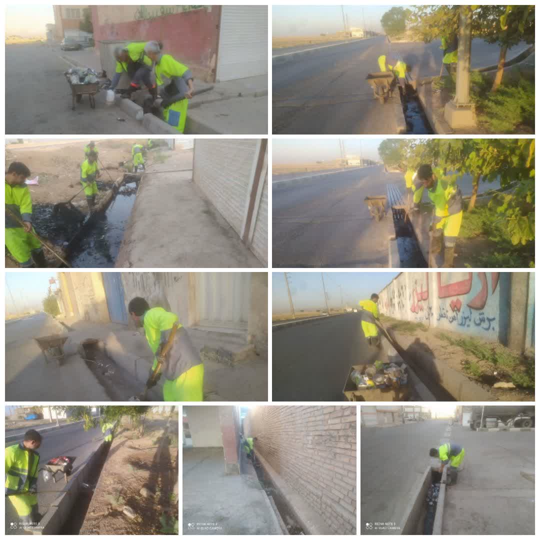  🔴 اجرای طرح لایروبی و شستشو انهار سطح شهر  