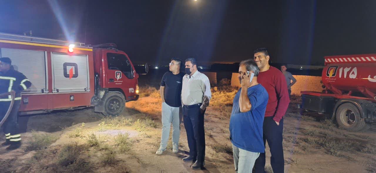 شهردار فرون آباد از اطفای حریق یک کارگاه نجاری در حریم این شهر توسط آتش نشانان خبر داد.