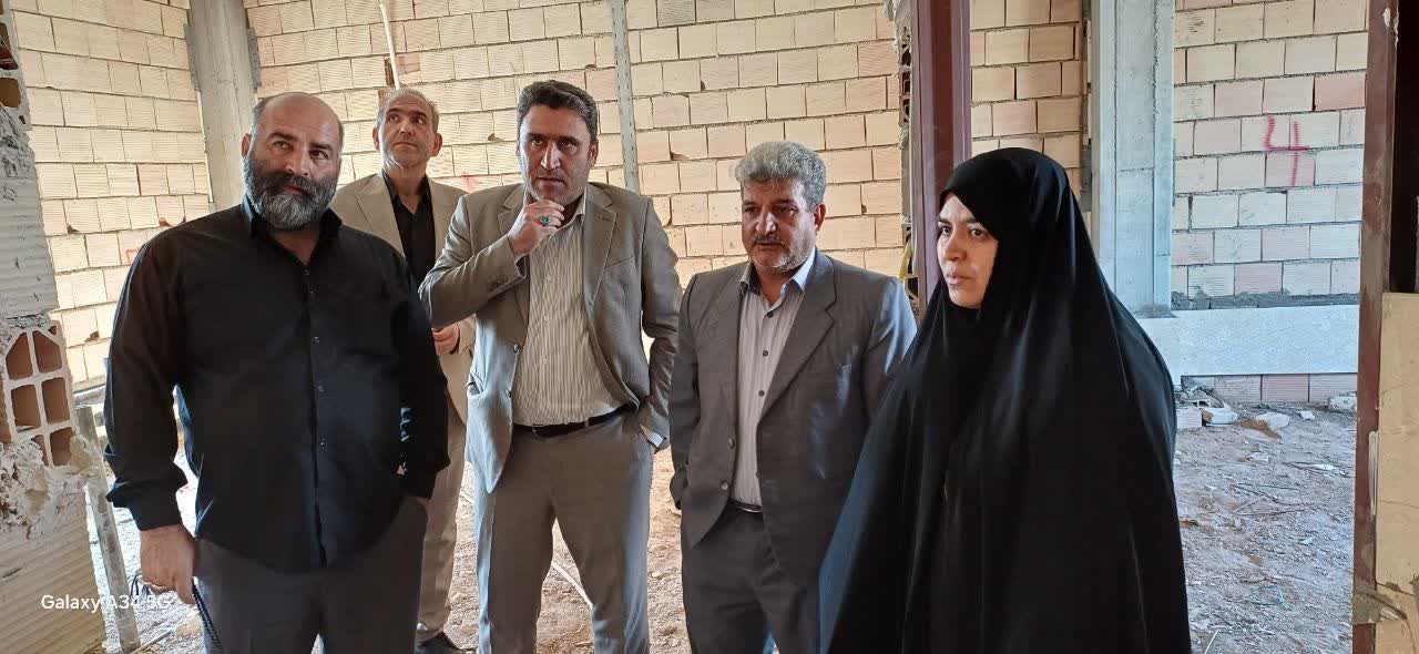 شهردار فرون آباد: اجرای پروژه‌های عمرانی و بسترسازی فضای شهر حق مسلم شهروندان است