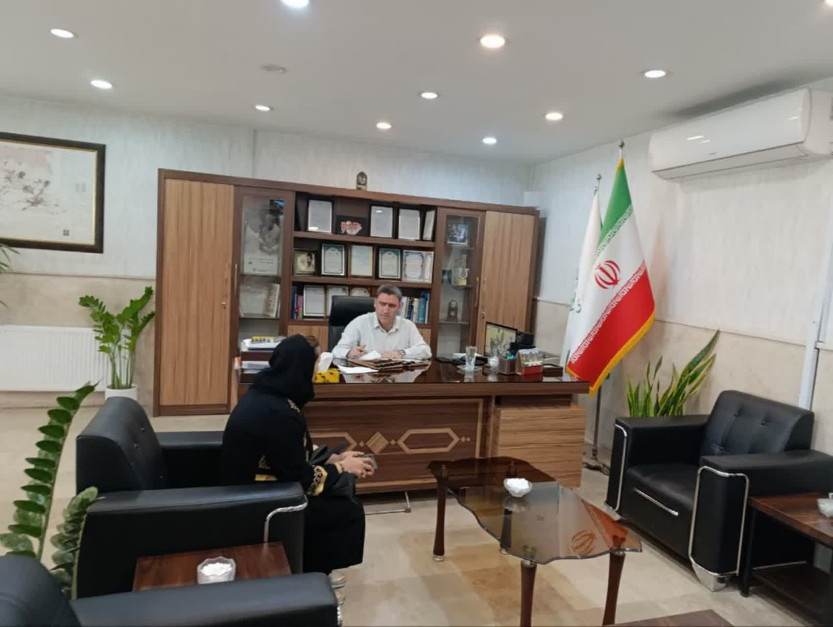  ملاقات مردمی شهردار فرون آباد برگزار شد