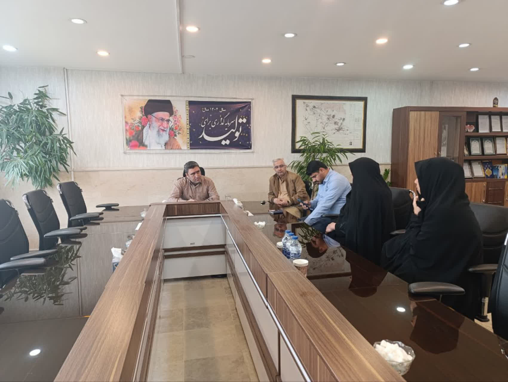  دیدار چهره به چهره شهردار فرون آباد با شهروندان برگزار شد