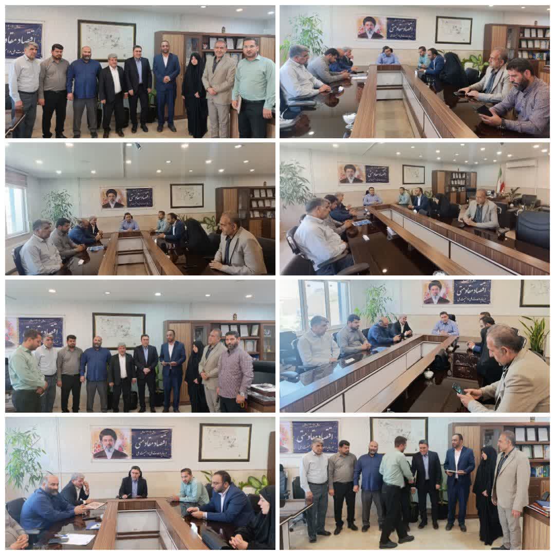  مدیر روابط عمومی شهرداری فرون آباد تقدیر شد