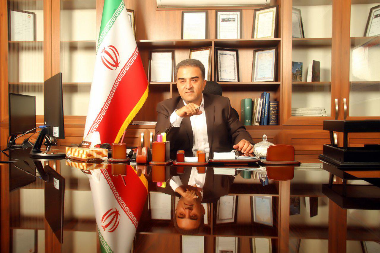  پیام تبریک مهندس کوروش میرزایی شهردار فرون آباد به مناسبت سالروز تشکیل شوراهای شهر و روستا