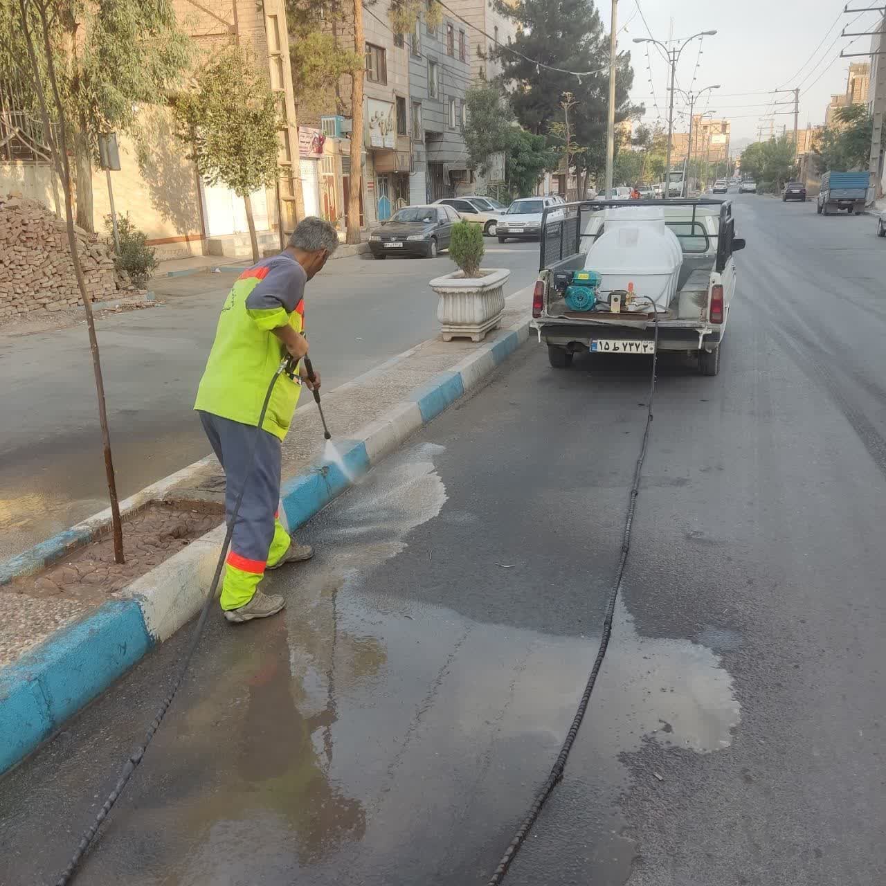  شهردار فرون آباد: حوزه خدمات شهری نقش اساسی در تأمین بهداشت عمومی شهروندان ایفا می‌کند